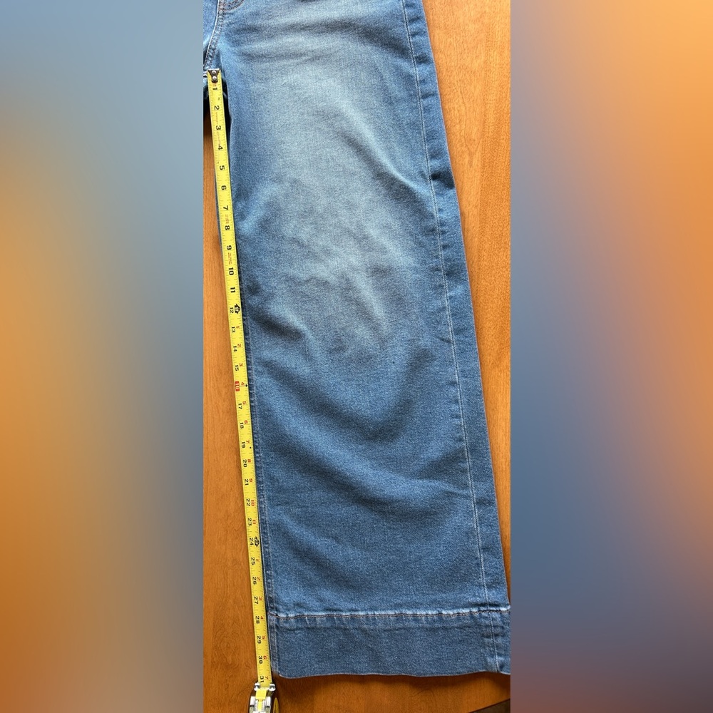 GAP High Rise Stride Wide-Leg Jeans Women’s Size 28/6 Regular. Color Medium Wash - Picture 10 of 12